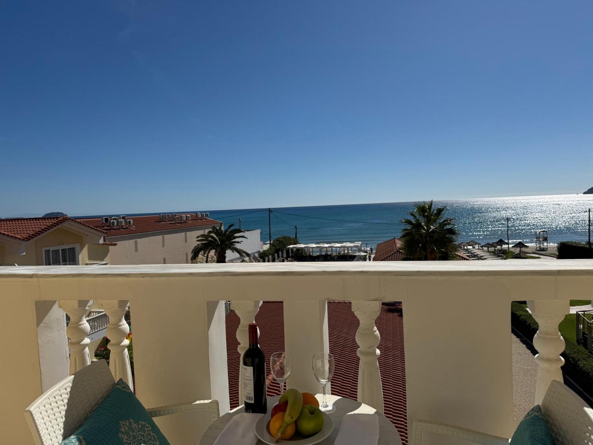 Galaxy Beach Resort BW Premier Collection Laganas Exterior foto